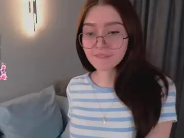 Naomi_jones__  live sex cam