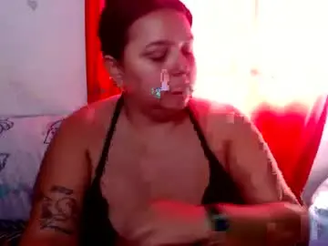 Naomiquiin  live sex cam