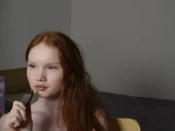 Nellie_baby  live sex cam
