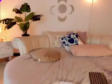 Valeerywilliams  live sex cam