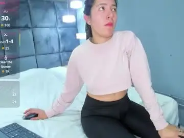 Valenttina28  live sex cam