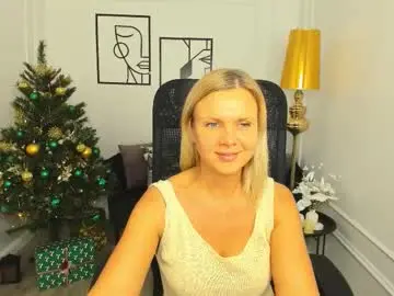 Agathaklouin  live sex cam