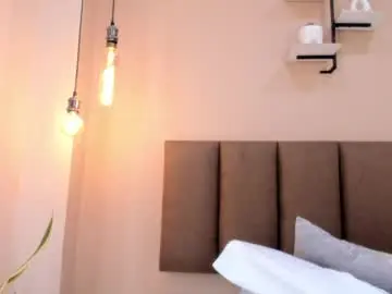 Amy__wats0n  live sex cam