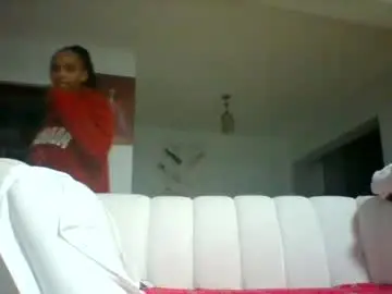 Goldenmusexo  live sex cam