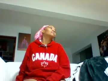 Goldenmusexo  live sex cam