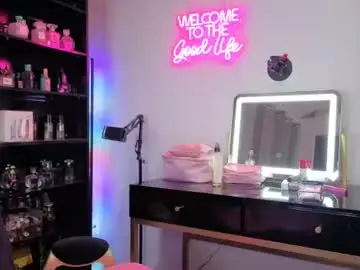Jazmineskye  live sex cam