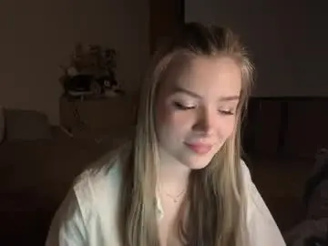 Jenisegluckman  live sex cam