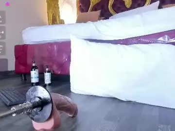 Kendralholson  live sex cam