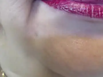 Kerly_doll  live sex cam