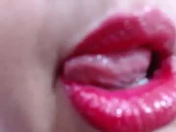 Kerly_doll  live sex cam