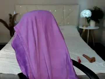 Lia_moon7  live sex cam