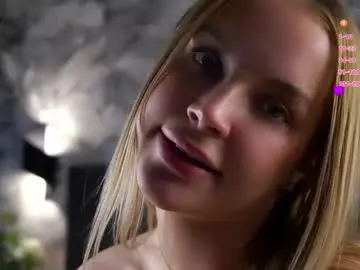 Lipswithsmileonthem  live sex cam