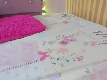 Lovely__kiss__  live sex cam