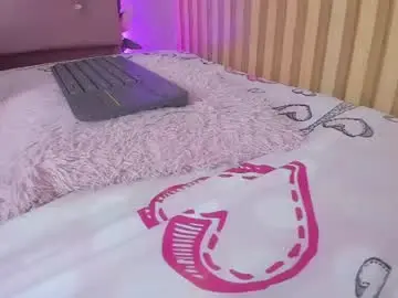 Lovely__kiss__  live sex cam