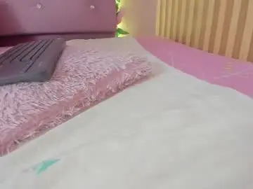 Lovely__kiss__  live sex cam