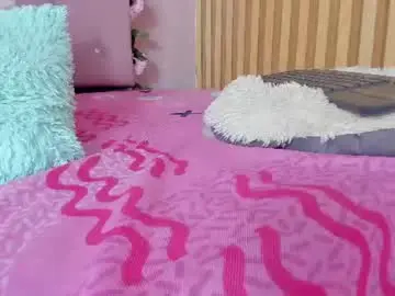 Lovely__kiss__  live sex cam