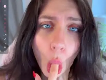 Lunawho  live sex cam