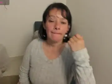 Nuit_rose  live sex cam