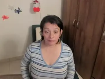 Nuit_rose  live sex cam