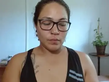 Pepitt45  live sex cam