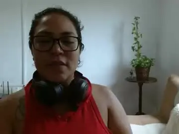 Pepitt45  live sex cam