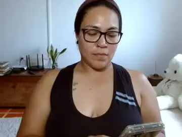 Pepitt45  live sex cam