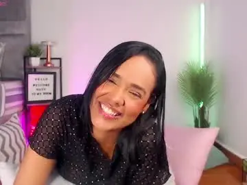 Regina1819  live sex cam