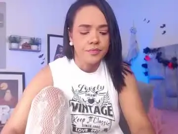 Regina1819  live sex cam