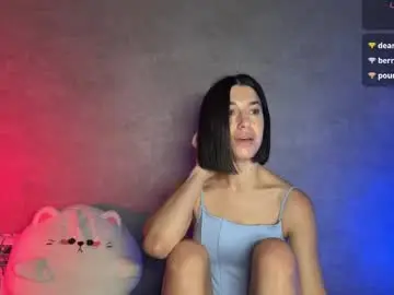 Smaillev  live sex cam