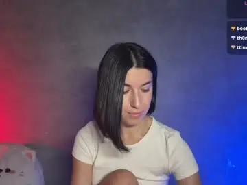 Smaillev  live sex cam