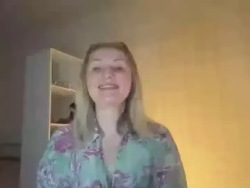 Blondie_xoxoxo  live sex cam