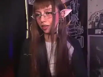 Elle_uwu  live sex cam