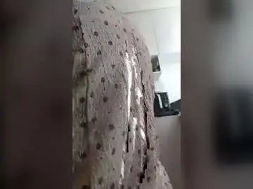 Emi212753  live sex cam