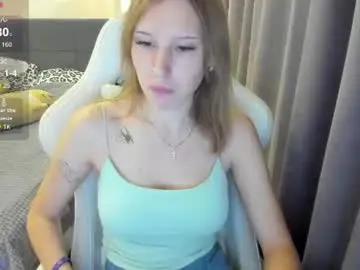 Evelina_lu  live sex cam