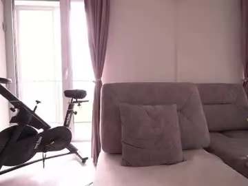 Innocentemmy  live sex cam