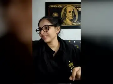 Joseyvictoria18  live sex cam