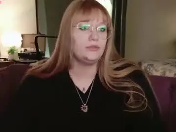 Morvelyn  live sex cam
