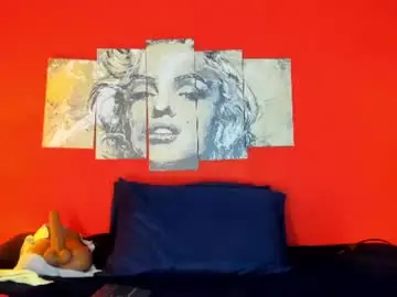 Sexymaduraluciana  live sex cam