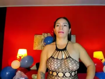 Sexymaduraluciana  live sex cam