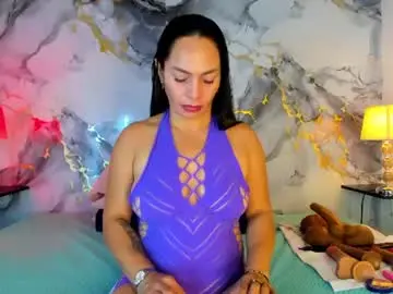 Sexymaduraluciana  live sex cam