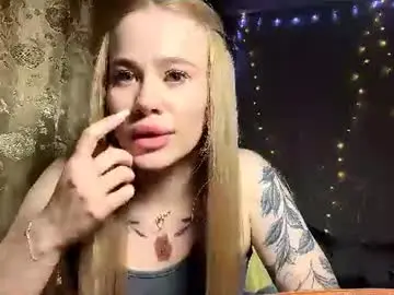 Sindicrow  live sex cam