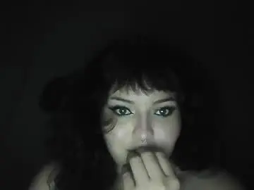 Sunkiss_gi  live sex cam
