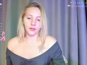 Ann_first_kisss  live sex cam