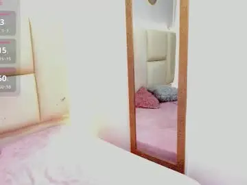 Evelyncooper__  live sex cam