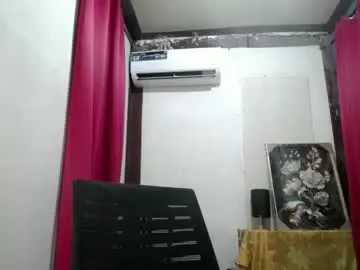 Kisses_asian143  live sex cam