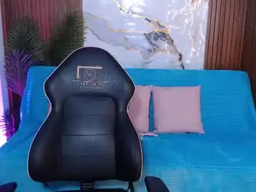 Moonn_tay  live sex cam