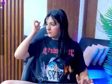 Moonn_tay  live sex cam