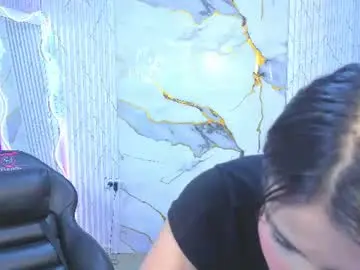 Moonn_tay  live sex cam