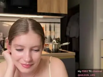 Purrpure  live sex cam