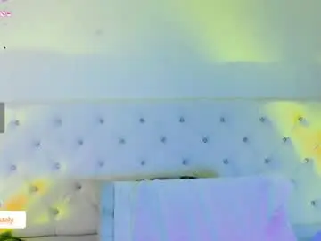 Ava_malaikaa  live sex cam